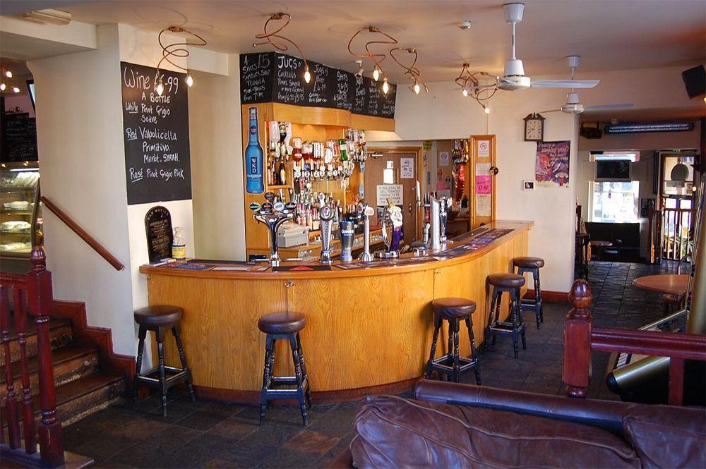 Eurobar & Hotel Oxford Extérieur photo
